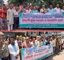 কাসিমপুর পাম্প হাউসের গাফিলতিতে কাউয়াদিঘি হাওরে জলাবদ্ধতা, বিক্ষোভ কৃষকদের
